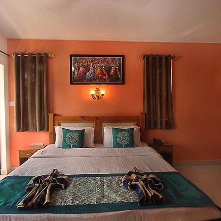 Lui Beach Resort Кандолим Екстериор снимка