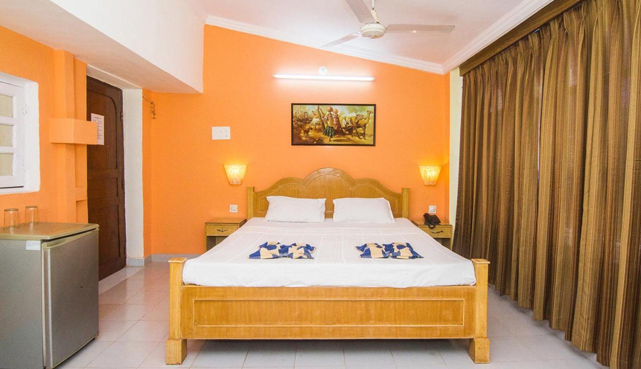 Lui Beach Resort Кандолим Екстериор снимка