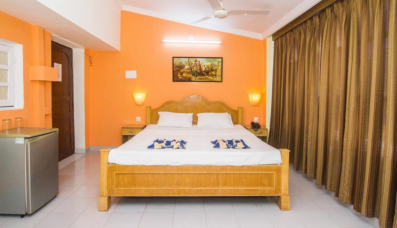 Lui Beach Resort Кандолим Екстериор снимка